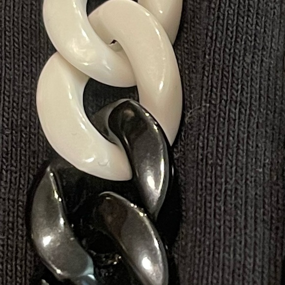 NWT RAFAELLA Classy Black Scoop Neck Sleeveless Sweater Tank Top Size S - Picture 5 of 7